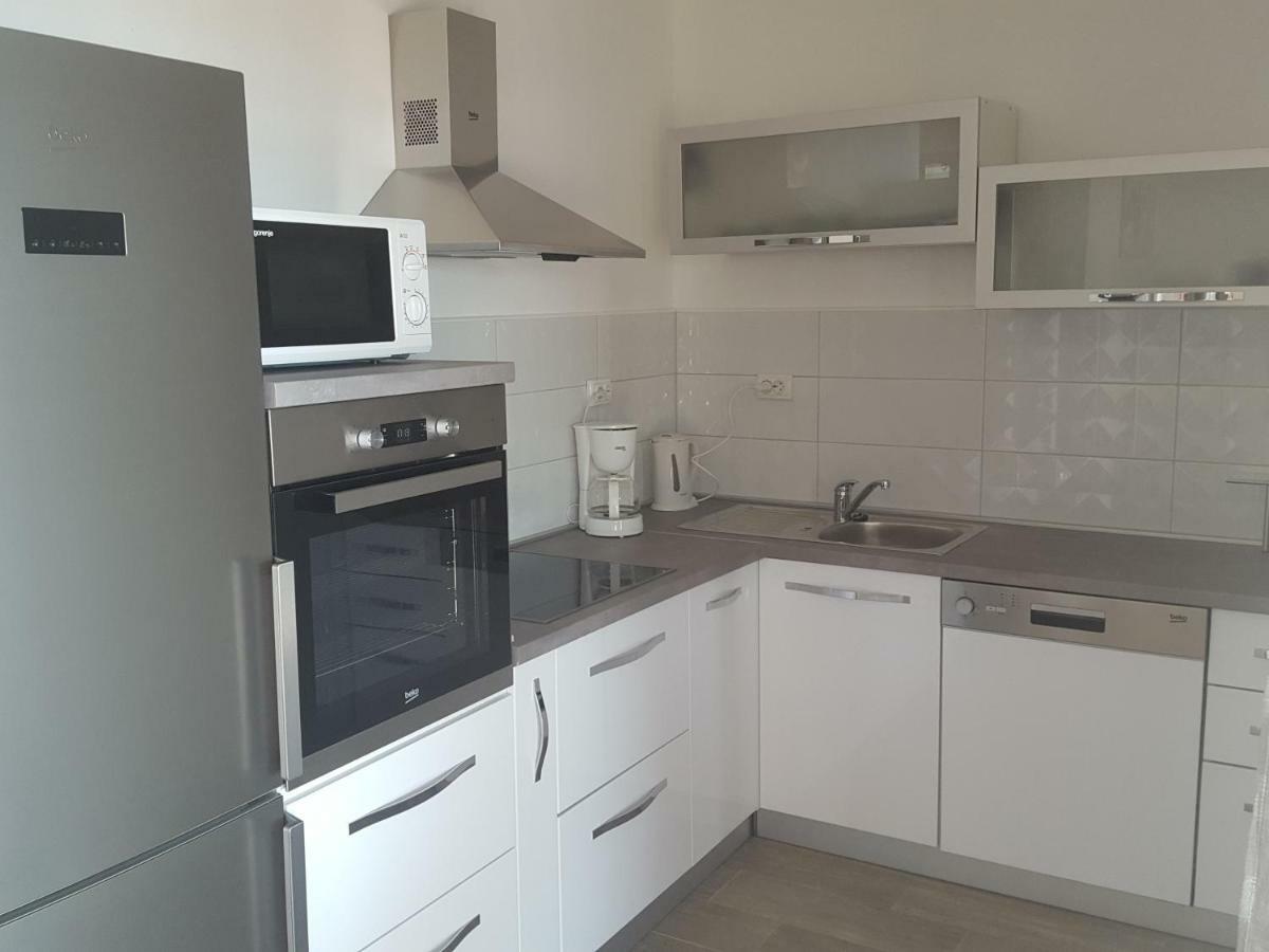 Apartmani Slavica Раб Экстерьер фото
