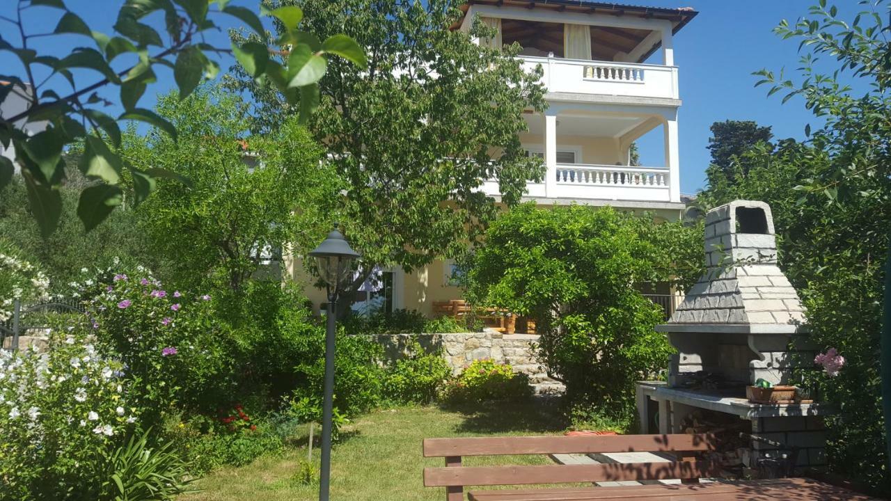 Apartmani Slavica Раб Экстерьер фото