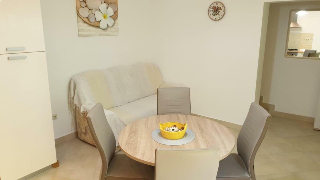Apartmani Slavica Раб Экстерьер фото