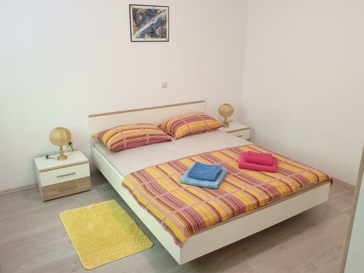 Apartmani Slavica Раб Экстерьер фото