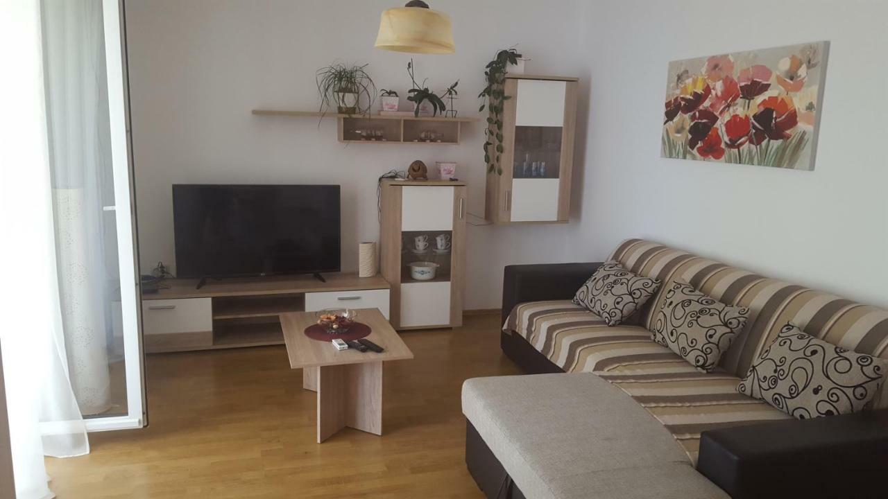 Apartmani Slavica Раб Экстерьер фото